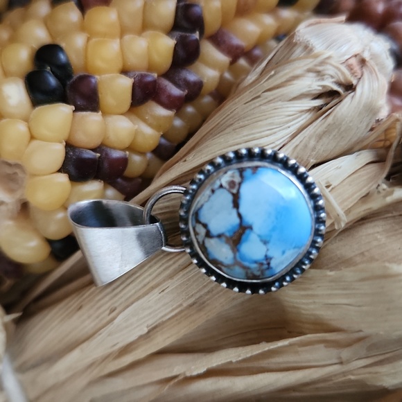 Gorgeous NWOT Native American Navajo Golden Hills Turquoise Pendant 🩵 - Picture 2 of 10